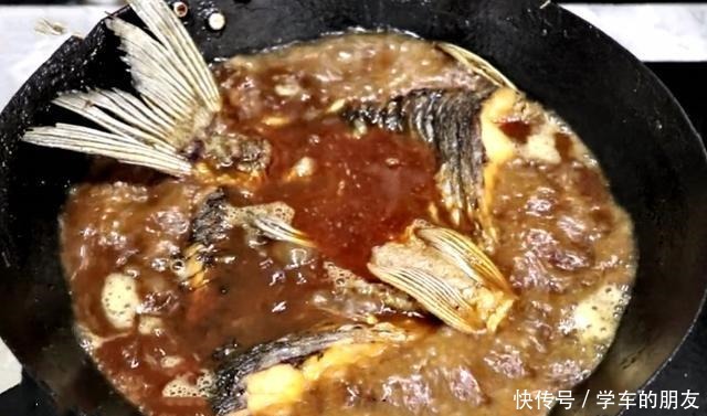  特香|在家秘制烤鱼时，别再用烤箱了，试试此做法，麻辣入味，特香