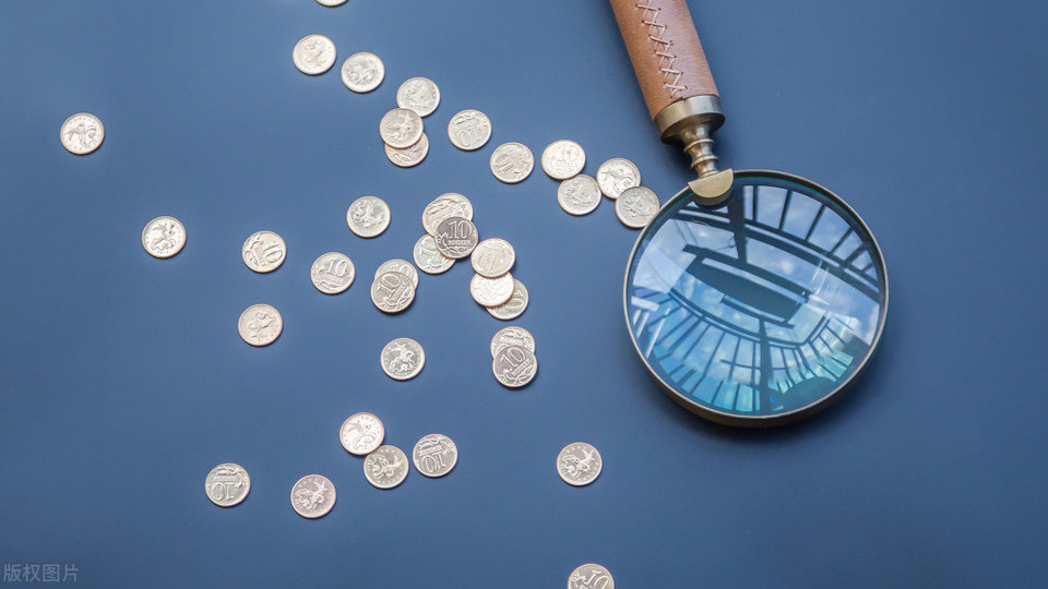  镇上|80万存了每月8千利息，在镇上买一个门面租金2.4万一年，选哪个？