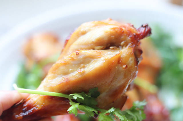 做法|鸡腿做法千千万,好吃还是这一种,鲜嫩流汁赛过奥尔良,一吃三个