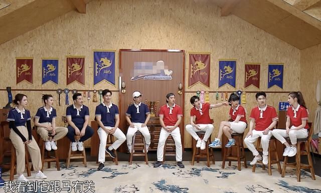  baby|《跑男》官博晒合影，无精修效果的生图，baby的腿是认真的吗？