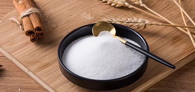  等于|都是食盐，加碘盐、无碘盐和低钠盐有什么区别？买错等于浪费钱