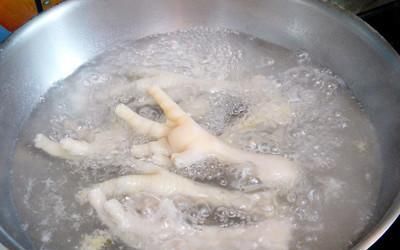  味道鲜美|红烧鸡爪的家常做法，软烂脱骨，味道鲜美，一起来看看吧