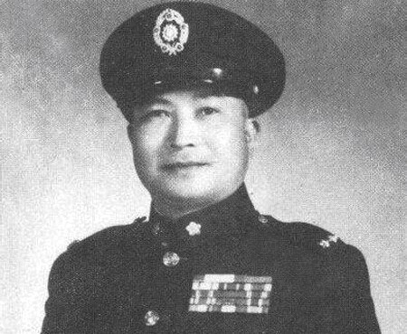 蒋介石|傅作义宣布起义时,这个部下大哭,说再不能为校长尽忠了