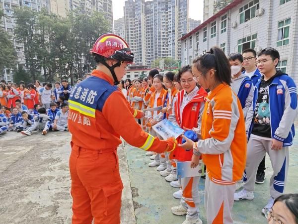 资阳消防多形式预热造势 打造消防安全宣传“全民模式”