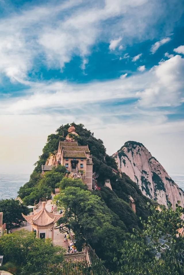  星球|一夜爆红上榜孤独星球！这个古城美食不输成都，景区免费高铁直达