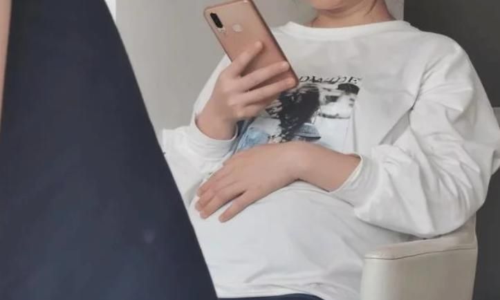 忽视|一个婴儿7万，卖掉自己亲生骨肉背后，是被无数家长忽视的隐忧