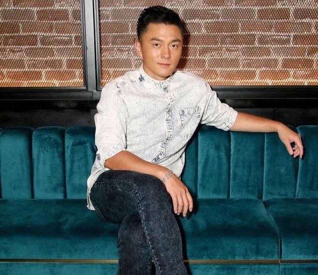  拒绝|拒绝酒精测验！39岁香港男演员涉嫌醉驾撞毁护栏，未婚妻心急如焚