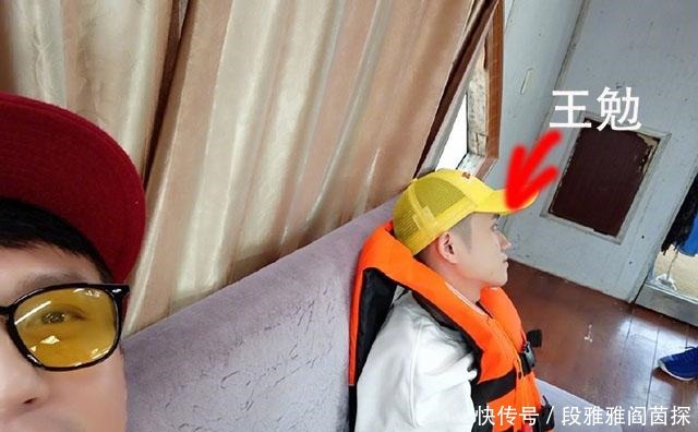  鹿晗|这是个什么综艺十小时变形计后，鹿晗瘫倒沙发，黄渤睡姿妖娆