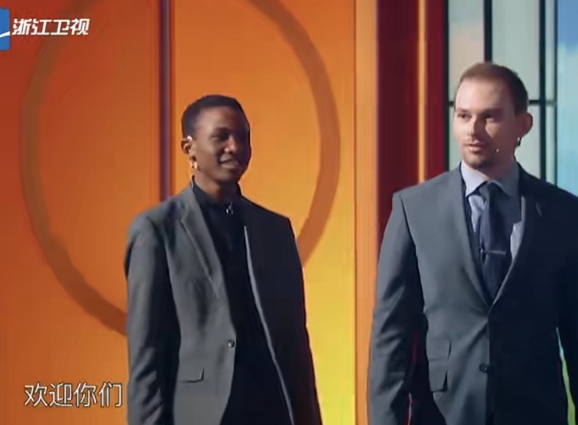 王牌|《王牌》出现现场失控,看佟丽娅的反应,大家也愣了