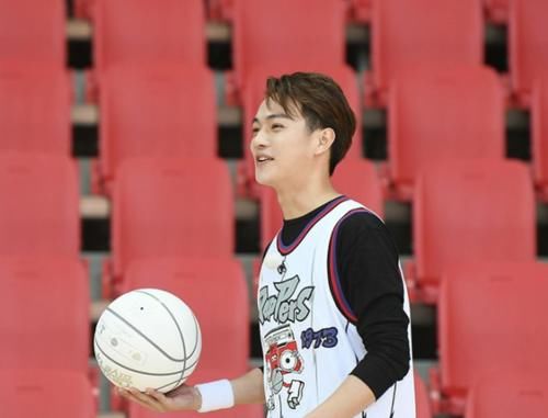  baby|《奔跑吧》史上最沉默嘉宾！要不是baby救场，整期10句话都没有