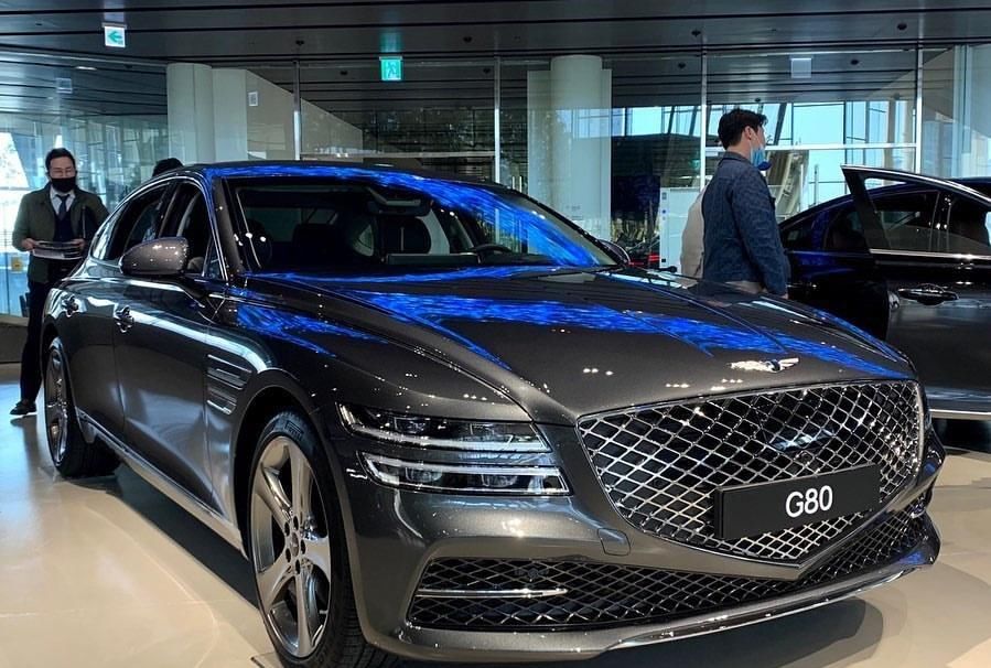  韩国|奔驰E级轿车的韩国对手？实拍捷尼赛思G80车型