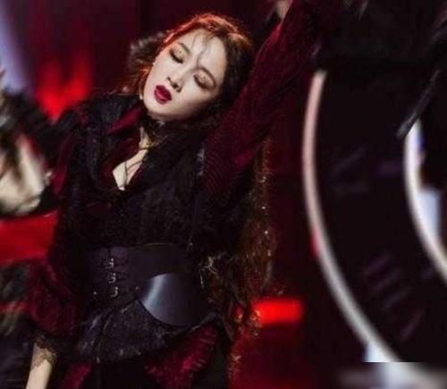  节目|《姐姐们》黄圣依强烈不满孟佳被淘汰欲找签约公司助孟佳崛起？