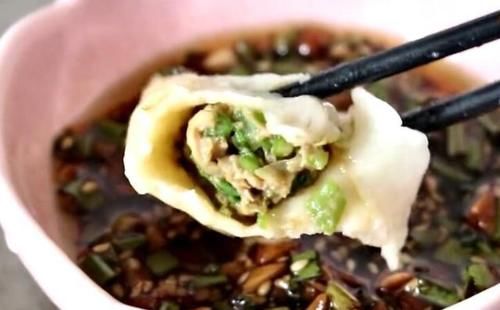  饺子|夏天，韭菜茴香靠边站，用它包饺子最香，3块钱1斤，我一周做2回