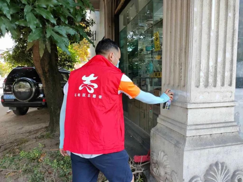 石岐|举手之劳显文明！石岐这群“志愿红”随手行动让文明如影随形~