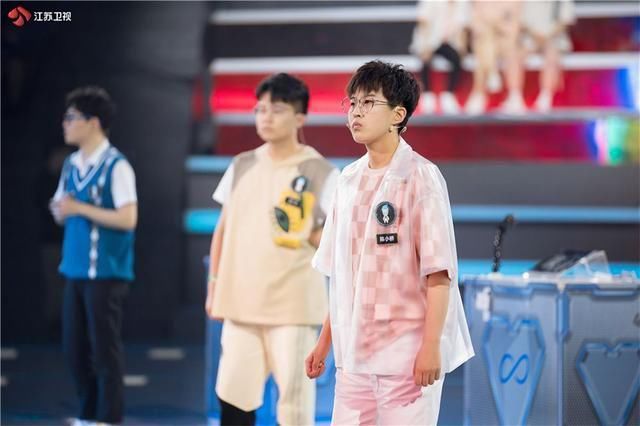  脑王|本季《最强大脑》杨易获脑王却被嘲不实至名归?别再无脑黑了好吗?