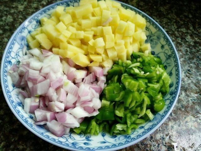 桃园建民牛|学会这样做土豆香肠炒饭,营养美味超好吃,孩子一次能吃一大碗