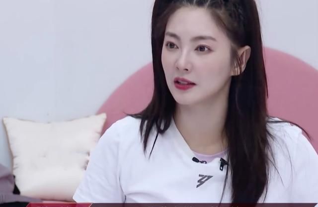  蓝盈莹|《浪姐》四公真相：蓝盈莹换团只是插曲，三位队长的改变才是正片