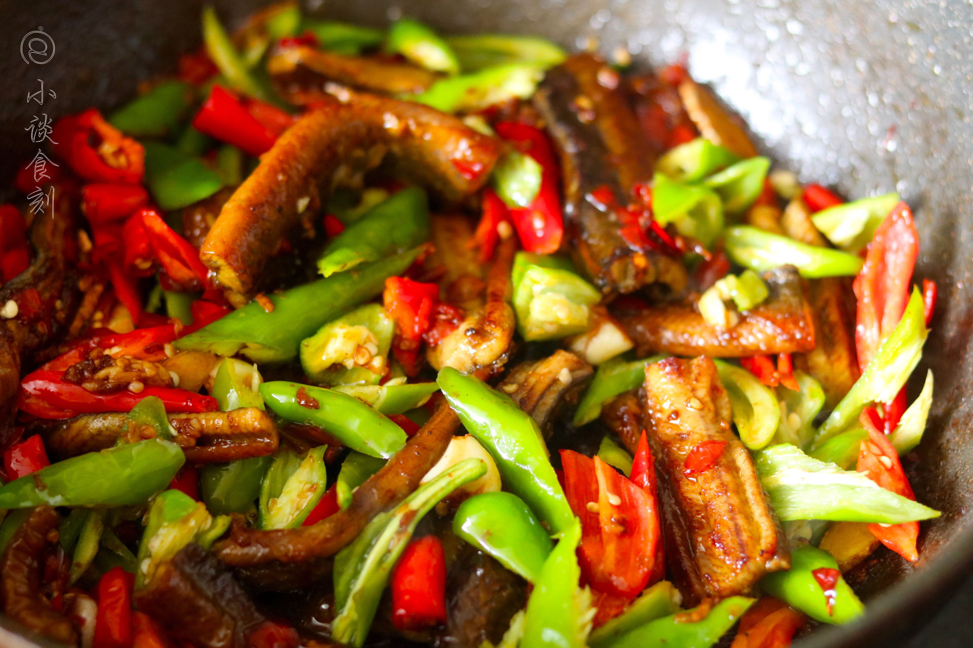 鳝鱼|入秋后，少吃猪肉多吃它，价格比猪肉低了1倍，吃起来还特下饭