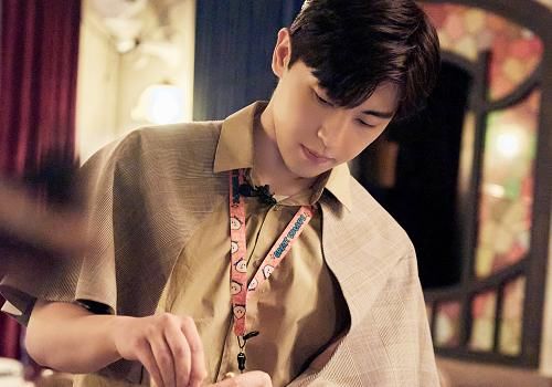  成员|2020亚太区最帅100张面孔：肖战和王一博同入围，R1SE有1位成员