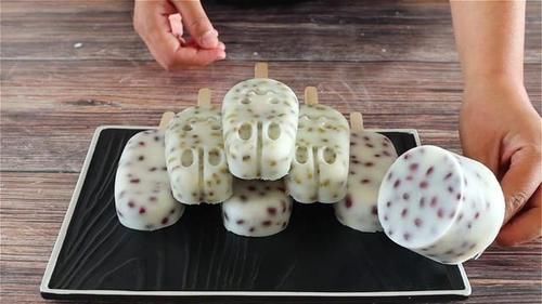  家常|家常版雪糕做法，不用淡奶油，入口冰爽，清凉又解暑