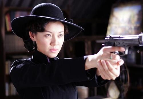  张国荣|19岁当女主，26岁拿影后的她却在44岁才走红