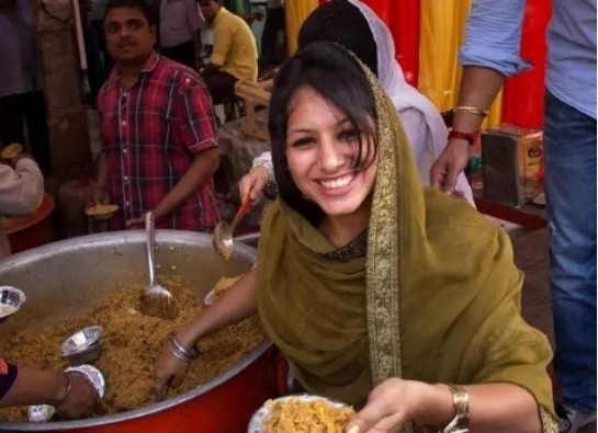 回去|为何印度美女尝过中国美食就不想回去了?看下印度的一日三餐秒懂