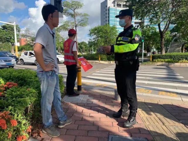 遵守交通|【创文进行时】为文明护航，他们一直在“路上”！
