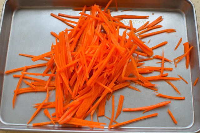  小白菜|不用发面不用等，比包子简单比饺子省事，早上起来蒸一锅，饭菜都有了