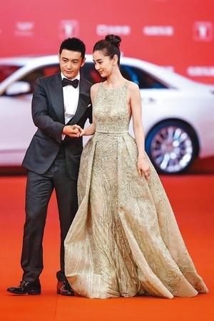  翻脸|赵丽颖翻脸Angelababy！捡5个月前穿过旧衣暴怒…台面下恩怨曝光