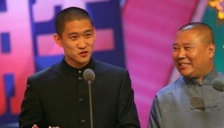  烧饼|德云斗笑社第二期：烧饼公开回忆当年退社，却有人说在蹭曹金热度