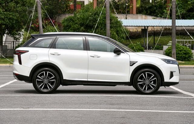 看起来|启辰星SUV，190马力+LED矩阵灯，轻混+高智能，旗舰不足15万