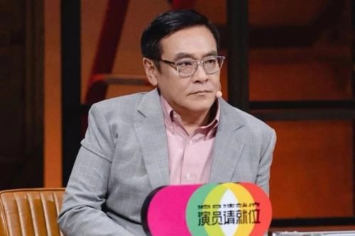  男星|知名导演公众场合怒斥男星引热议：请停止你的无效努力