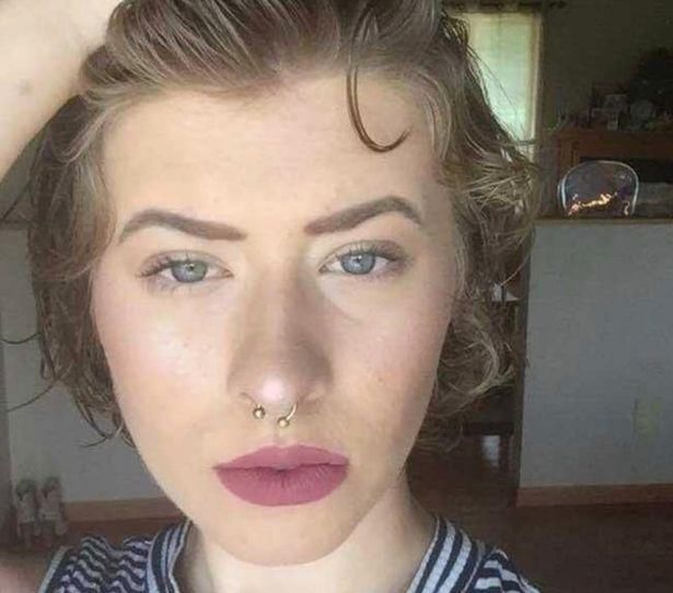  敲响|美国农夫家门被疯狂敲响，光脚女子全身是伤求帮助，结果你真猜不出来