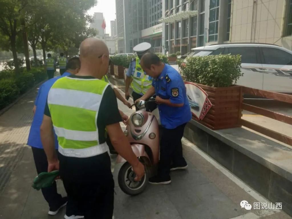 乱停乱放|临汾夜间停车开始重点整治