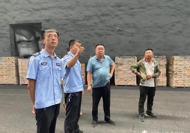 守护|他们主动放弃休息,只为守护石嘴山蓝