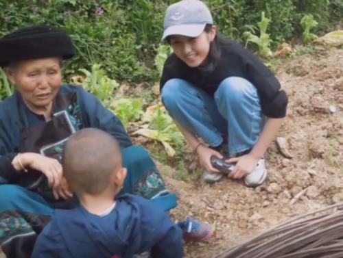  得知|《向往》张子枫为何一直戴着帽子？得知真实原因：女生深有同感！