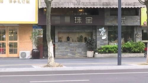 老板|一夜之间，市区一老板损失数百万！