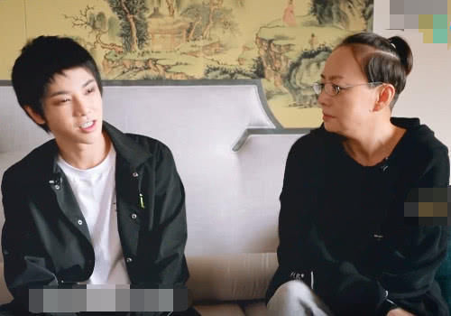  华晨|华晨宇和宋丹丹见面时，谁注意他对前辈的称呼意外暴露人品