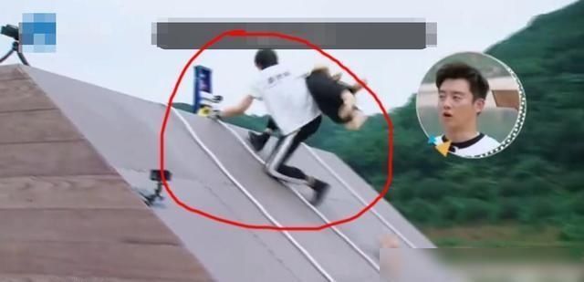  老人|两个《奔跑吧》年轻人“残忍欺负”一个老人