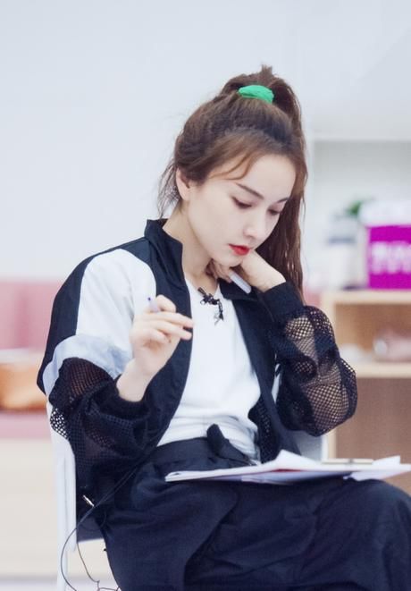 预兆|孟佳三公淘汰早有预兆!排名垫底被迫当队长,组队被大家嫌弃躲避