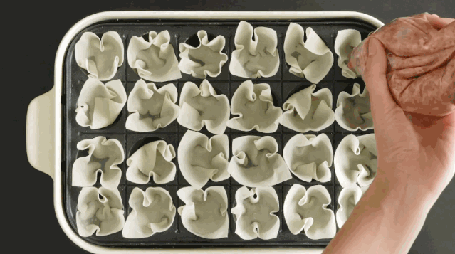  一笼|全程高能！这有一笼超可爱的小猪烧麦，不如一起吃光它！