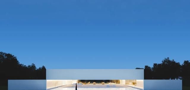  太美|太美了，白色极简主义别墅