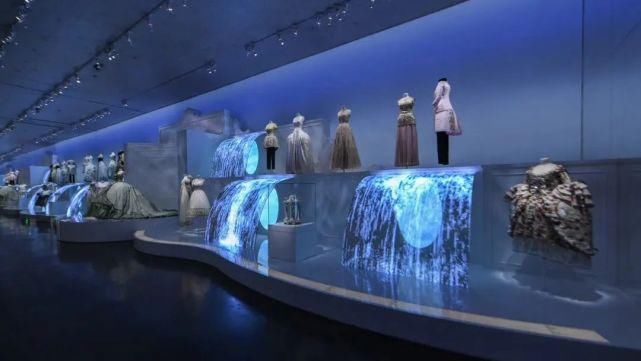  文化|杨颖 赵丽颖 黄轩等明星齐打卡，浓缩了73年DIOR文化的展览值得一看！