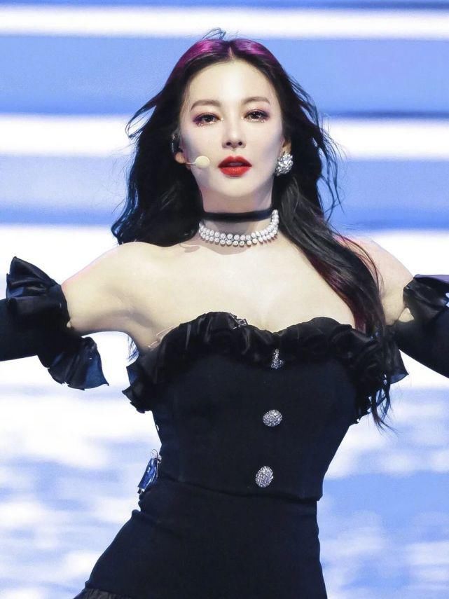  航悦|浪姐总决赛来袭！光脚炸街的张雨绮要C位出道了？