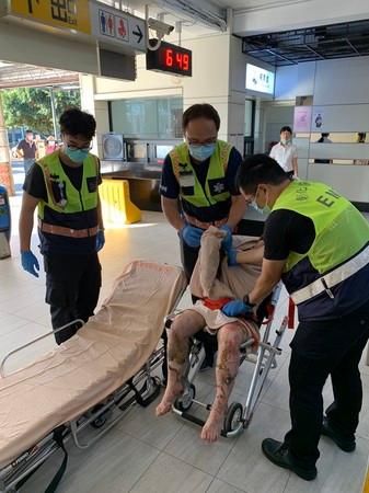  灼伤|妇人爬火车站惨遭2.5万伏高压电击 90%灼伤命危