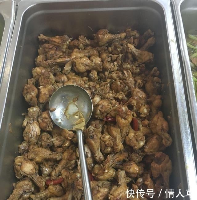  食堂|某国企食堂的晚餐, 一看就是北方的, 能碰到熟人么