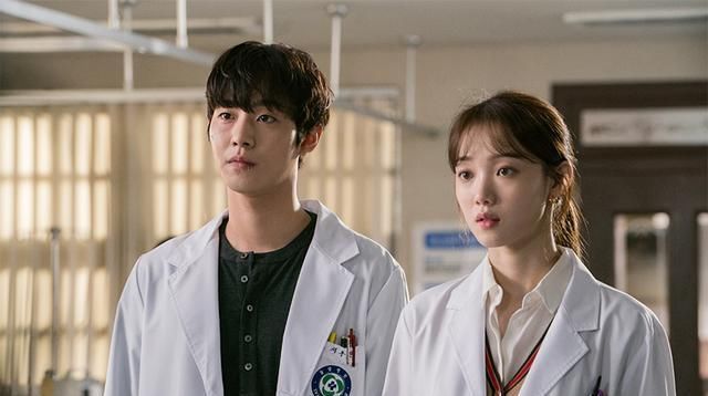  收视率|韩剧收视率榜单出炉, 没想到《夫妻的世界》《爱的迫降》都敌不过第一名的人气!