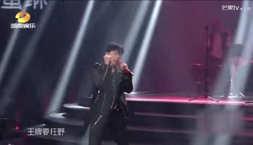  质疑|《乘风破浪的姐姐》成团之夜嘉宾真唱，姐姐们被质疑假唱，这样合适吗？