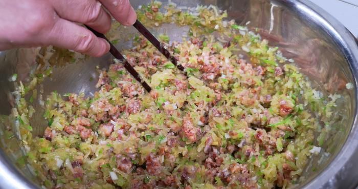 萝卜丝|调饺子馅别用猪肉了,花3块钱买半斤此肉加进去,比吃牛羊肉还香