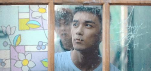  好像|《穿越火线》：说鹿晗演技炸裂的，好像还早了一点！